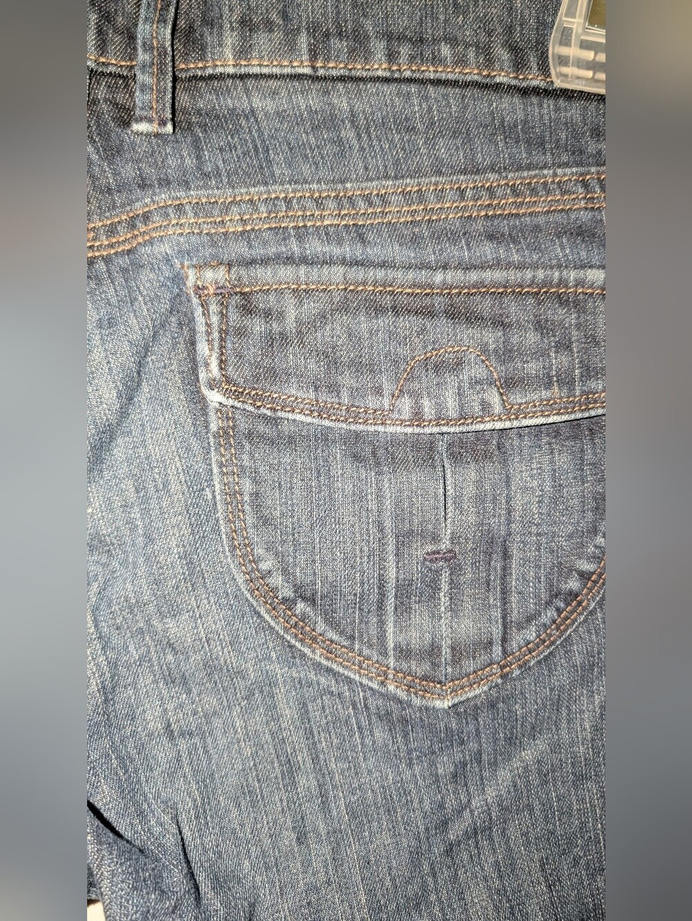 Old Navy Mid-Rise Dark Blue Denim Crop Bermuda Jeans VGUC - Picture 5 of 10